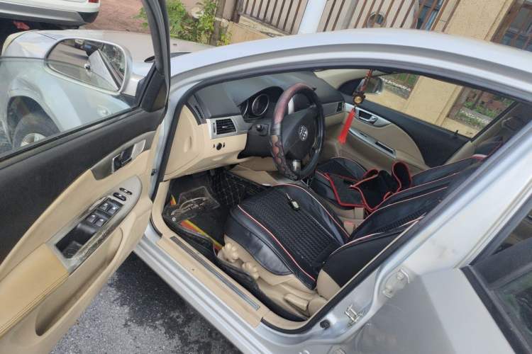 Used Buick Excelle 2013 1.5L Automatic Classic Model Driver Seat