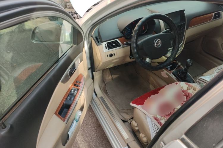 Used Buick Excelle 2013 1.5L Manual Luxury Model Driver Seat