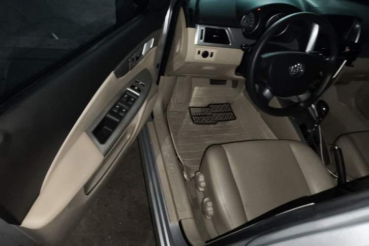 Used Buick Excelle 2013 1.5L Automatic Classic Model Driver Seat