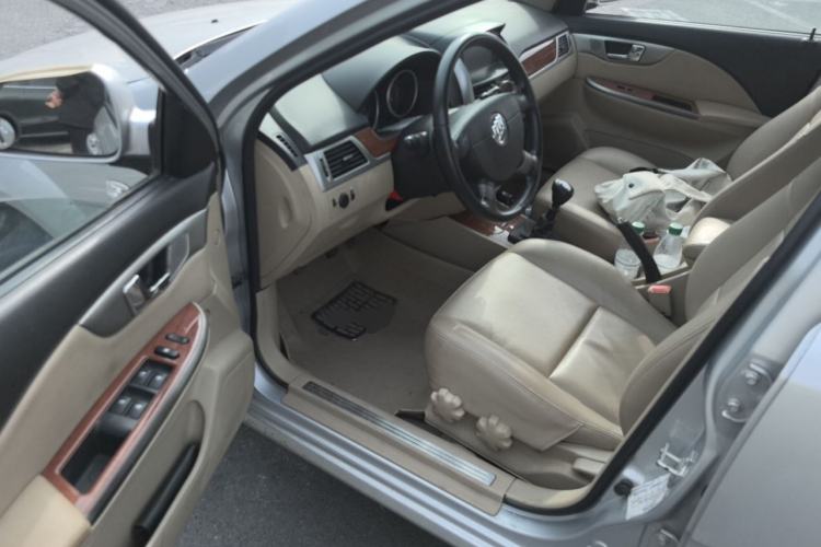Used Buick Excelle 2013 1.5L Manual Luxury Model Driver Seat