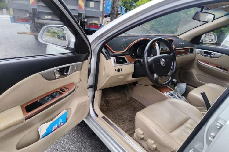 Used Buick Excelle 2013 1.5L Automatic Luxury Model Driver Seat