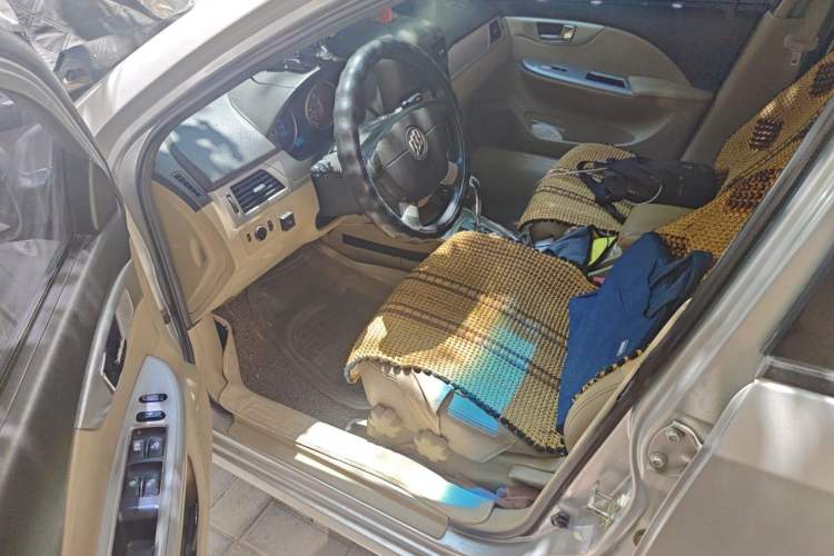 Used Buick Excelle 2013 1.5L Automatic Classic Model Driver Seat
