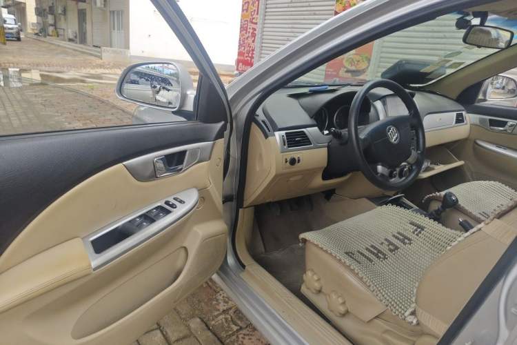 Used Buick Excelle 2013 1.5L Manual Classic Model Driver Seat