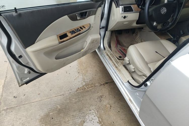 Used Buick Excelle 2013 1.5L Manual Classic Model Driver Seat