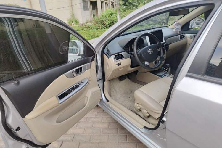 Used Buick Excelle 2013 1.5L Automatic Classic Model Driver Seat