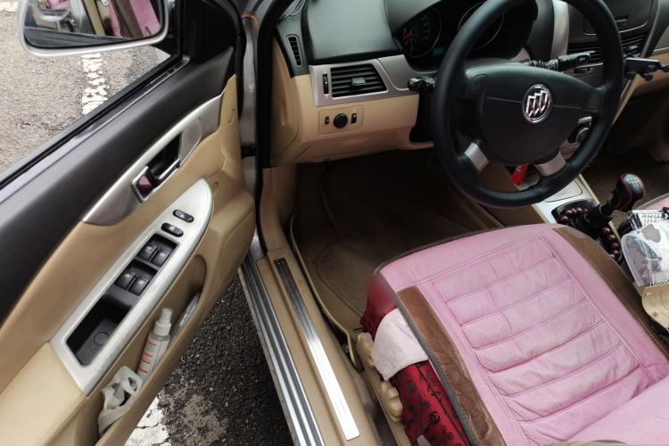 Used Buick Excelle 2013 1.5L Manual Classic Model Driver Seat