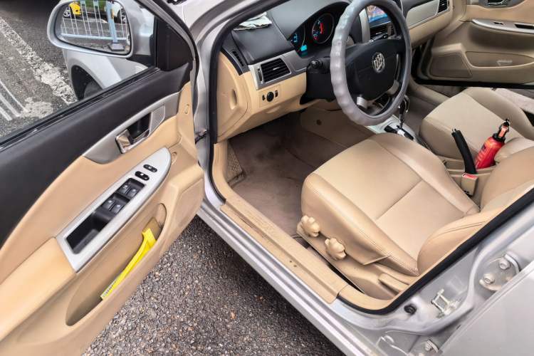 Used Buick Excelle 2013 1.5L Automatic Classic Model Driver Seat
