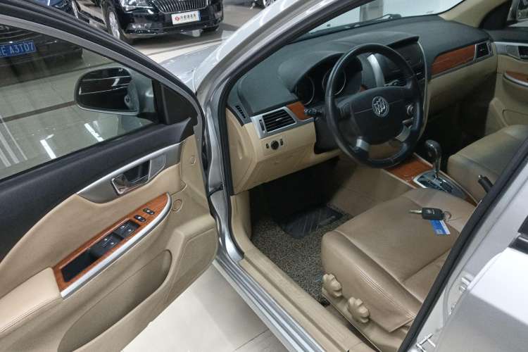 Used Buick Excelle 2013 1.5L Automatic Luxury Model Driver Seat