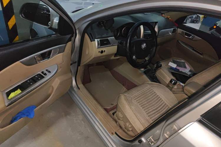 Used Buick Excelle 2013 1.5L Manual Classic Model Driver Seat