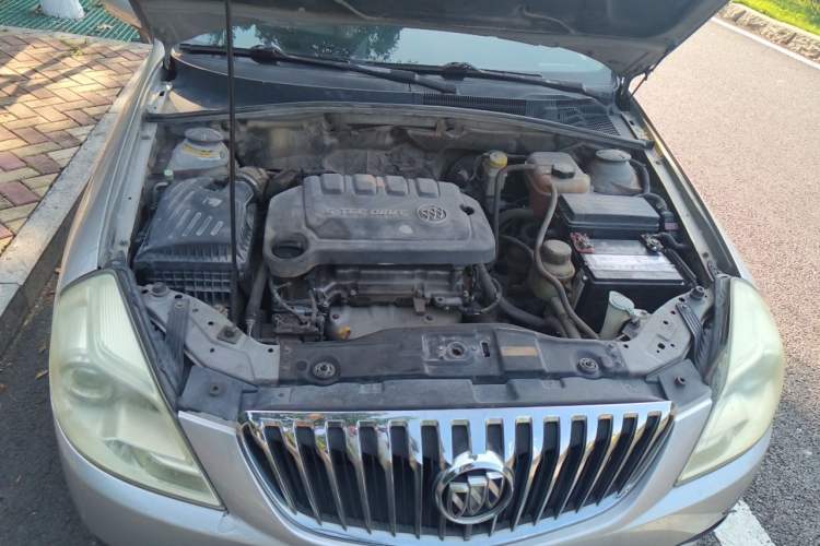 Used Buick Excelle 2013 1.5L Automatic Classic Model Engine Bay