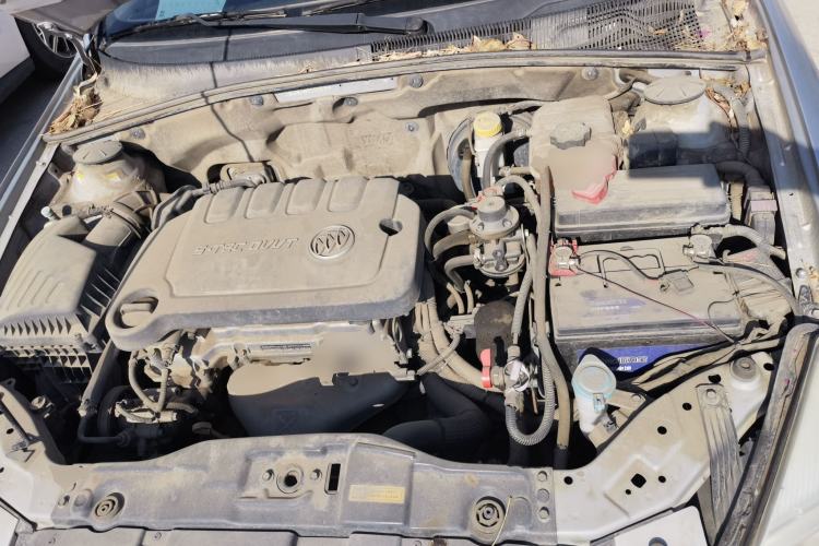 Used Buick Excelle 2013 1.5L Manual Classic Model Engine Bay