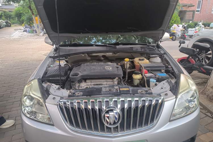 Used Buick Excelle 2013 1.5L Automatic Classic Model Engine Bay