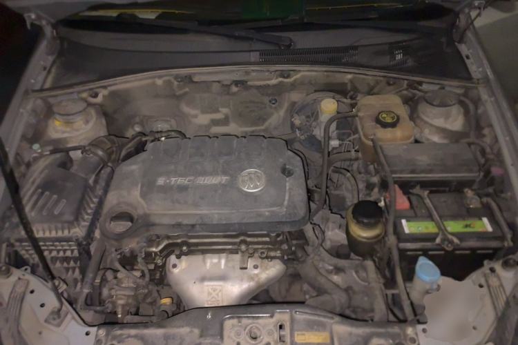 Used Buick Excelle 2013 1.5L Automatic Classic Model Engine Bay