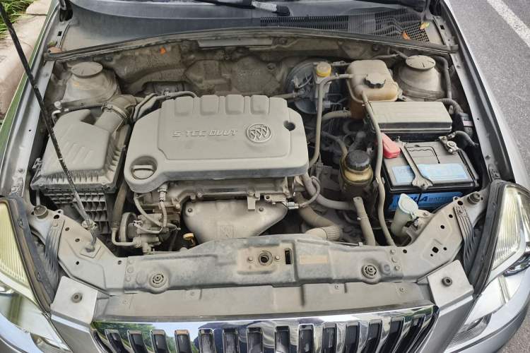 Used Buick Excelle 2013 1.5L Automatic Classic Model Engine Bay