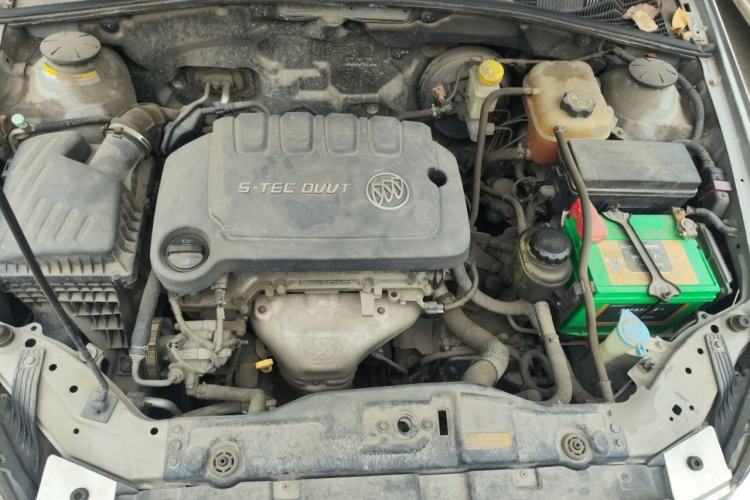 Used Buick Excelle 2013 1.5L Automatic Classic Model Engine Bay
