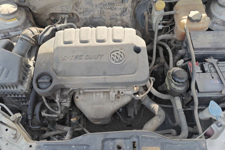Used Buick Excelle 2013 1.5L Manual Classic Model Engine Bay