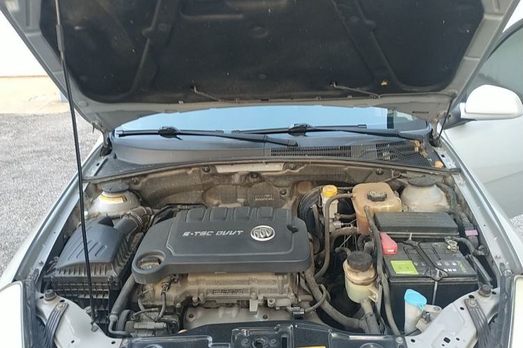 Used Buick Excelle 2013 1.5L Manual Luxury Model Engine Bay