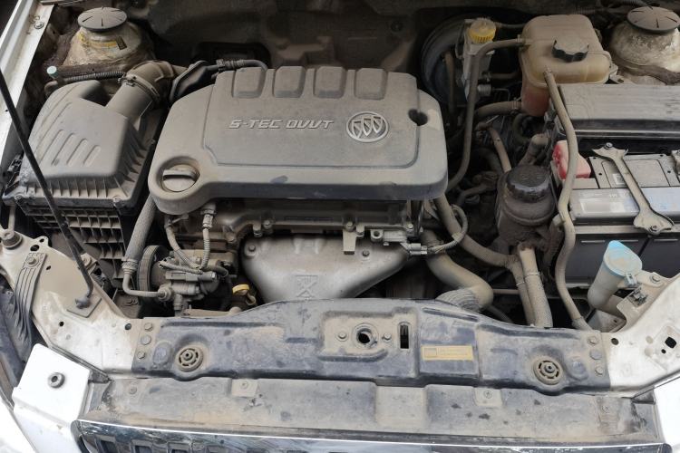 Used Buick Excelle 2013 1.5L Manual Classic Model Engine Bay