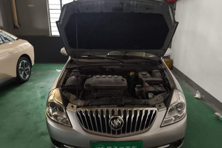 Used Buick Excelle 2013 1.5L Automatic Classic Model Engine Bay