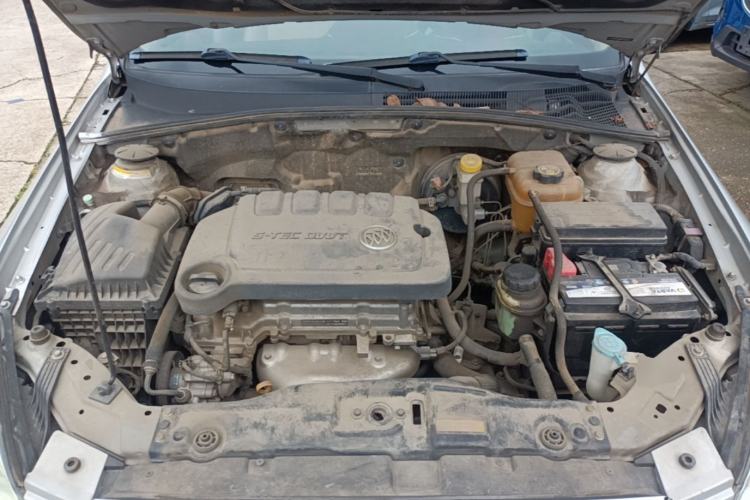 Used Buick Excelle 2013 1.5L Automatic Classic Model Engine Bay
