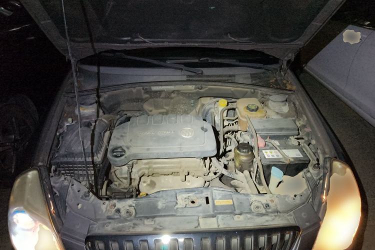 Used Buick Excelle 2013 1.5L Manual Luxury Model Engine Bay