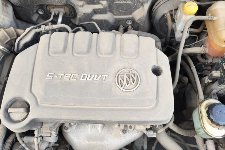 Used Buick Excelle 2013 1.5L Manual Classic Model Engine Bay