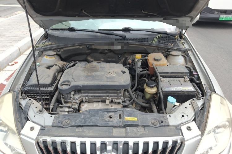 Used Buick Excelle 2013 1.5L Automatic Classic Model Engine Bay