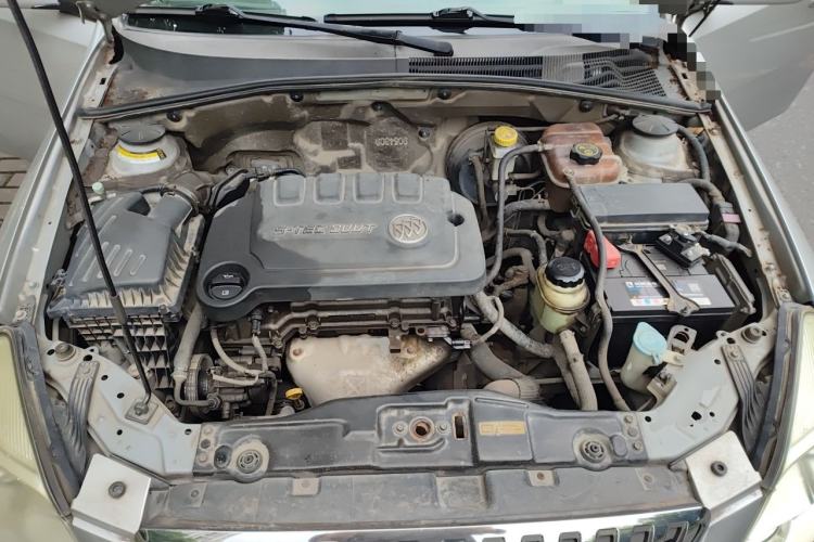 Used Buick Excelle 2013 1.5L Manual Classic Model Engine Bay