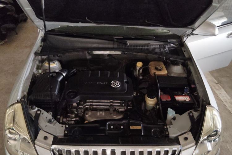 Used Buick Excelle 2013 1.5L Manual Luxury Model Engine Bay
