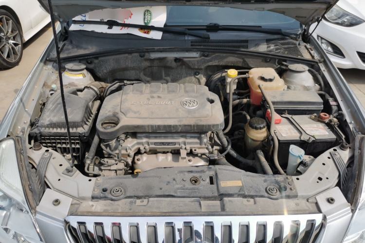 Used Buick Excelle 2013 1.5L Manual Classic Model Engine Bay