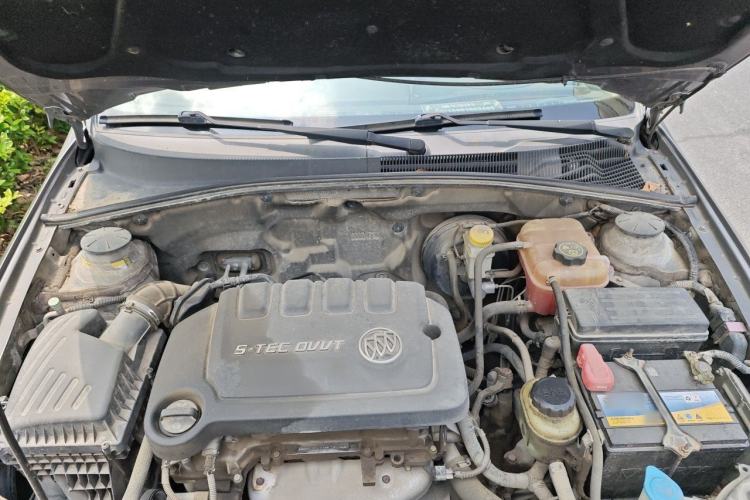 Used Buick Excelle 2013 1.5L Manual Luxury Model Engine Bay