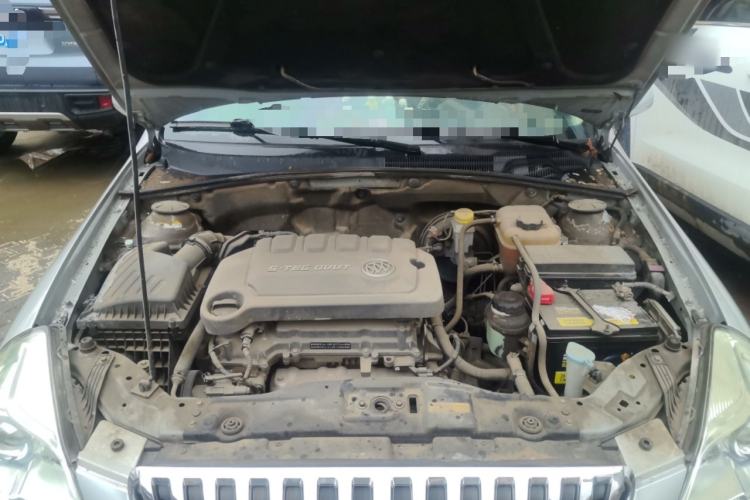 Used Buick Excelle 2013 1.5L Automatic Classic Model Engine Bay