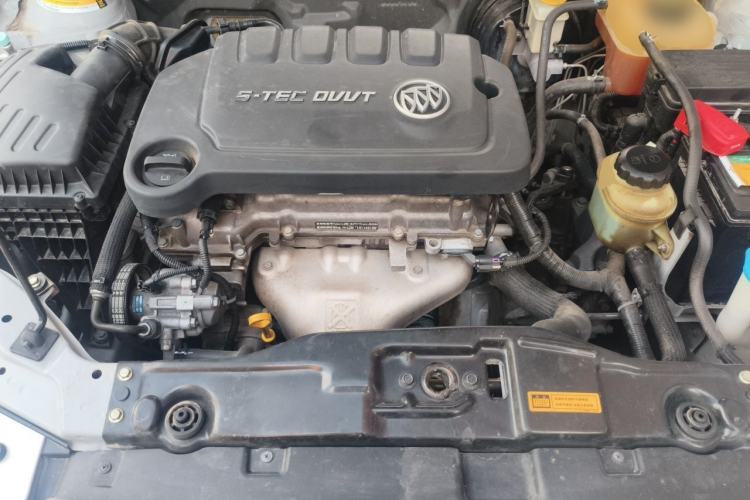 Used Buick Excelle 2013 1.5L Manual Classic Model Engine Bay