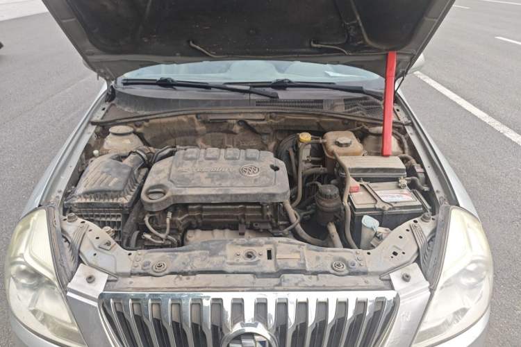 Used Buick Excelle 2013 1.5L Manual Luxury Model Engine Bay
