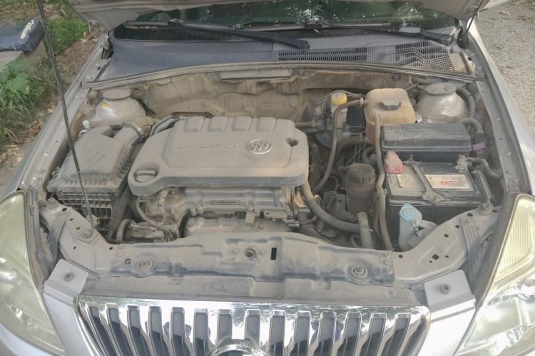 Used Buick Excelle 2013 1.5L Automatic Classic Model Engine Bay