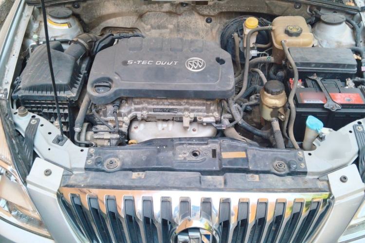 Used Buick Excelle 2013 1.5L Manual Classic Model Engine Bay