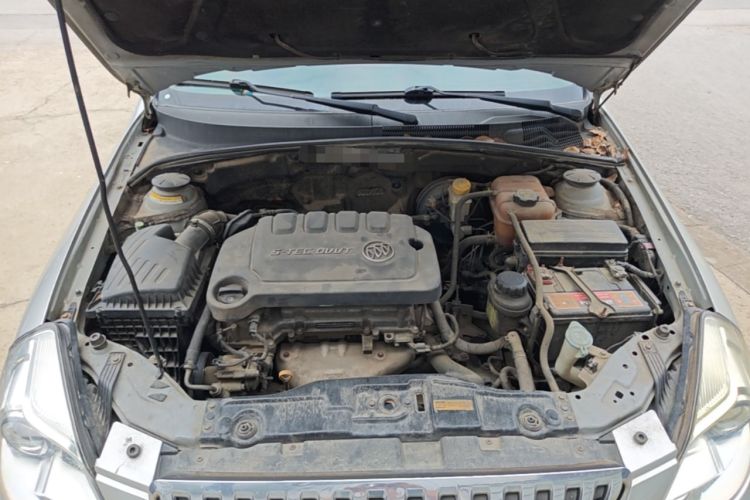 Used Buick Excelle 2013 1.5L Automatic Classic Model Engine Bay