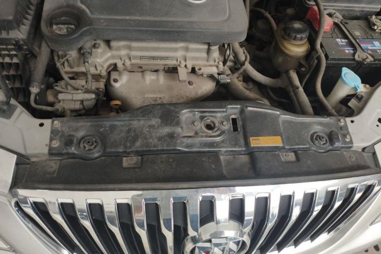 Used Buick Excelle 2013 1.5L Automatic Classic Model Engine Bay