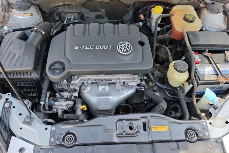Used Buick Excelle 2013 1.5L Automatic Classic Model Engine Bay