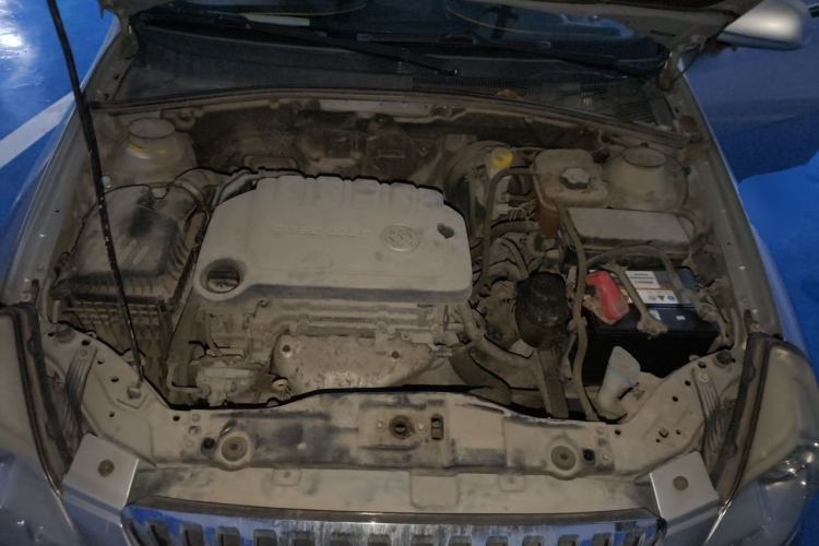 Used Buick Excelle 2013 1.5L Manual Classic Model Engine Bay