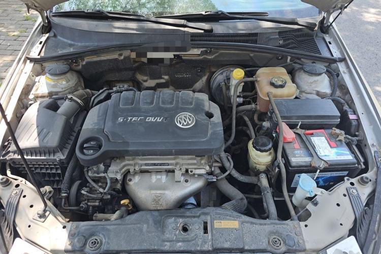 Used Buick Excelle 2013 1.5L Manual Luxury Model Engine Bay
