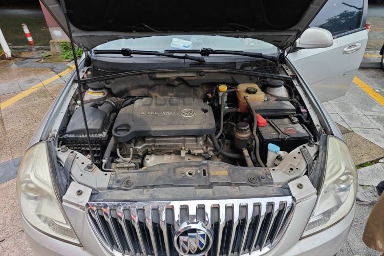 Used Buick Excelle 2013 1.5L Automatic Classic Model Engine Bay