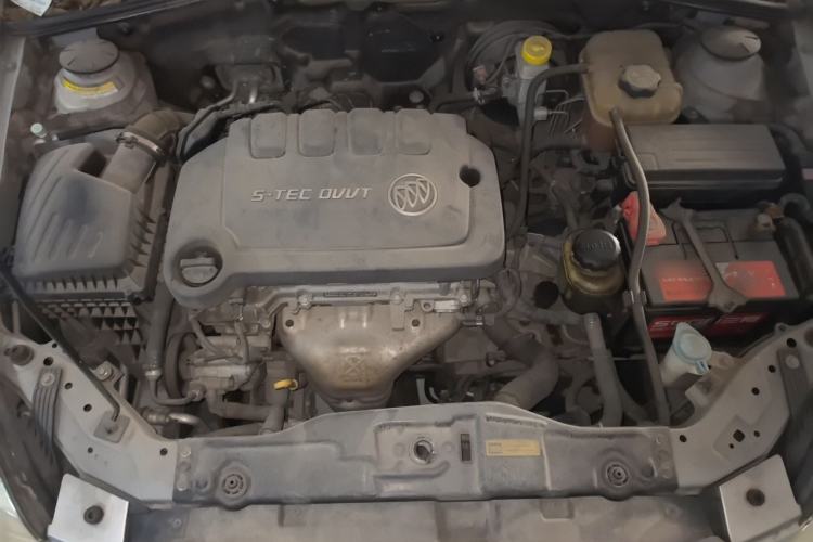 Used Buick Excelle 2013 1.5L Automatic Classic Model Engine Bay