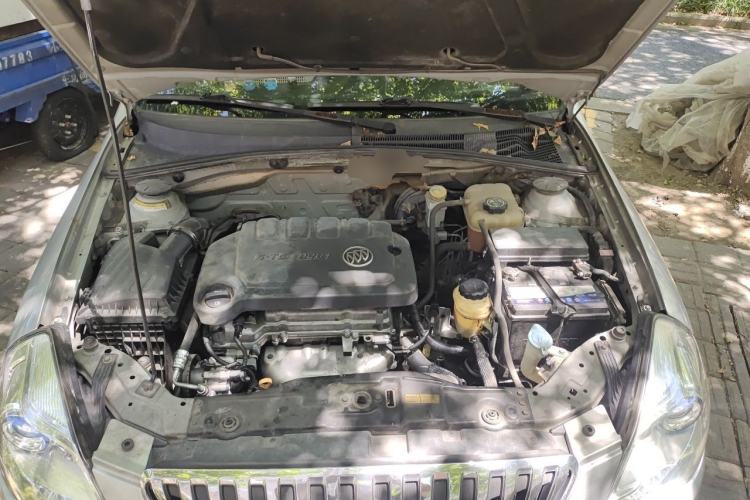 Used Buick Excelle 2013 1.5L Automatic Classic Model Engine Bay