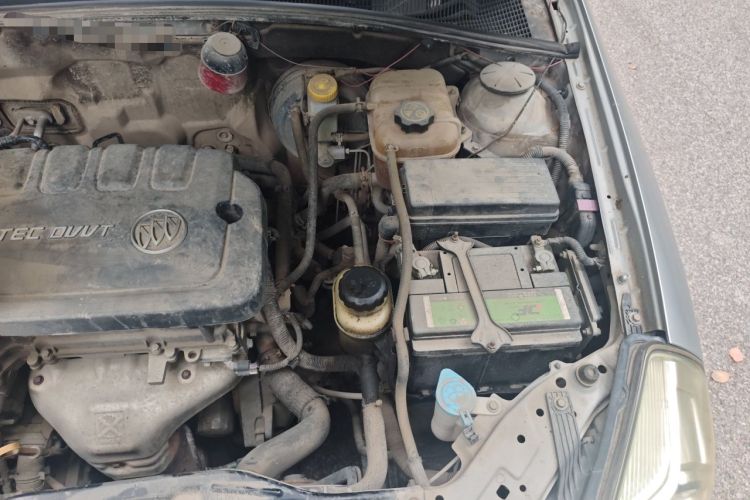 Used Buick Excelle 2013 1.5L Manual Classic Model Engine Bay Left
