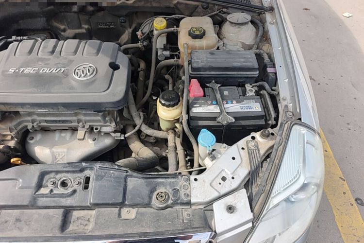 Used Buick Excelle 2013 1.5L Automatic Classic Model Engine Bay Left