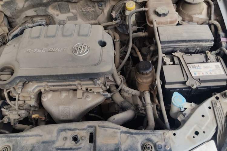 Used Buick Excelle 2013 1.5L Automatic Classic Model Engine Bay Left