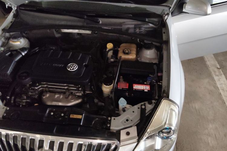 Used Buick Excelle 2013 1.5L Manual Luxury Model Engine Bay Left