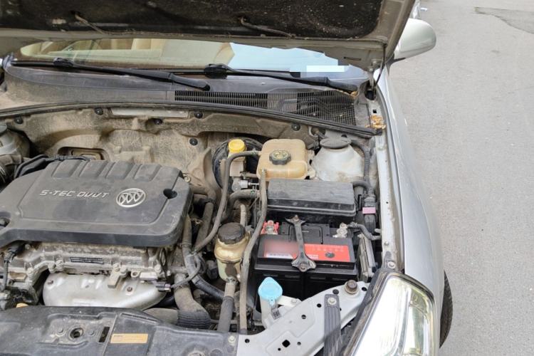 Used Buick Excelle 2013 1.5L Manual Classic Model Engine Bay Left
