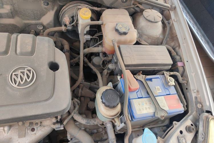 Used Buick Excelle 2013 1.5L Automatic Classic Model Engine Bay Left